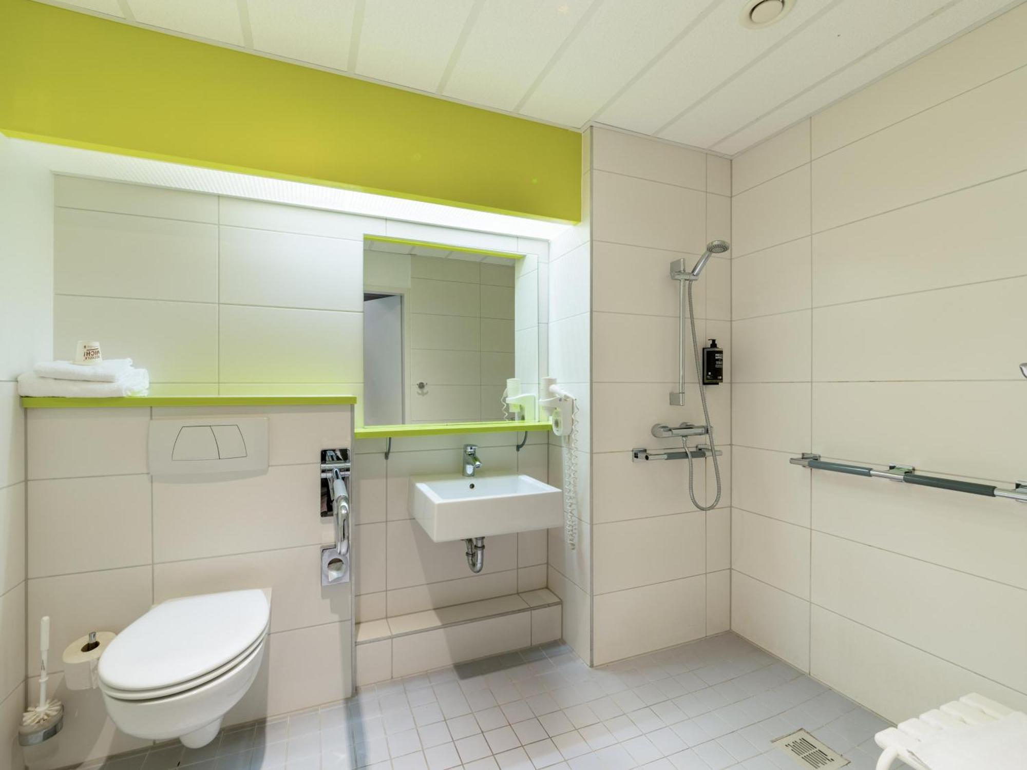 B&B Hotel Bochum Hbf-Nord Exterior foto